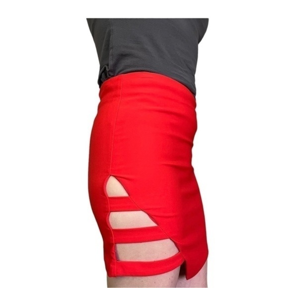 Forever 21 asymmetric tiered tulip style mini skirt red women M - Picture 1 of 15